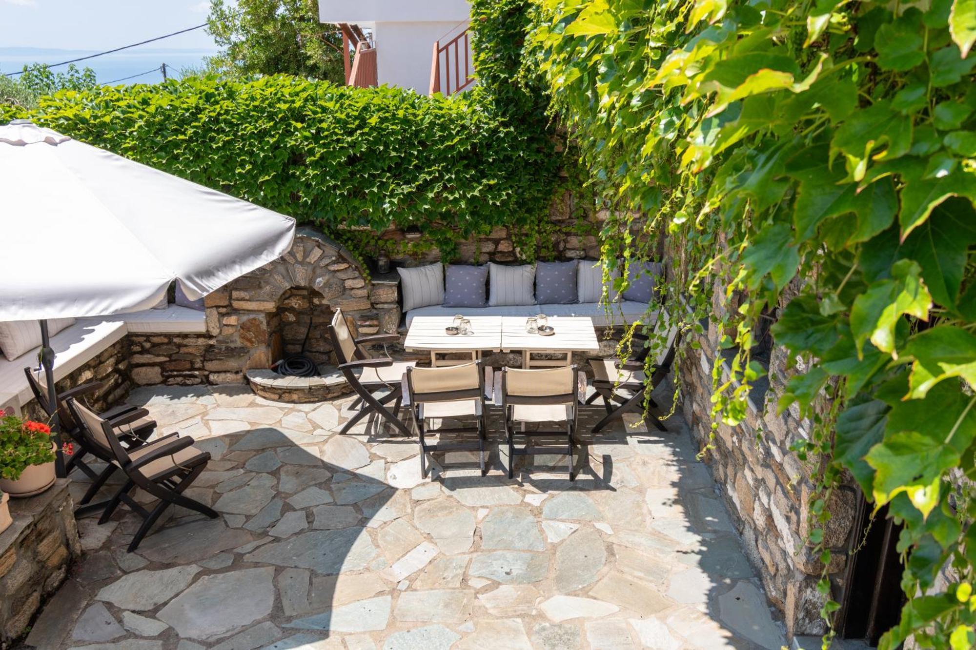 Oreiades Guesthouse Parthenón Dış mekan fotoğraf